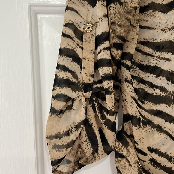 Animal Print Flowy Blouse with 3/4 Sleeves - Picture 8 of 9